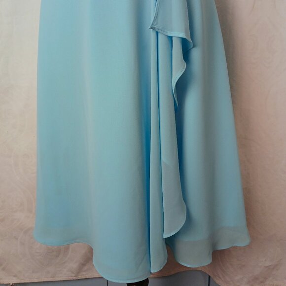 Strapless dress with Flared Skirt and front detail - Picture 4 of 6